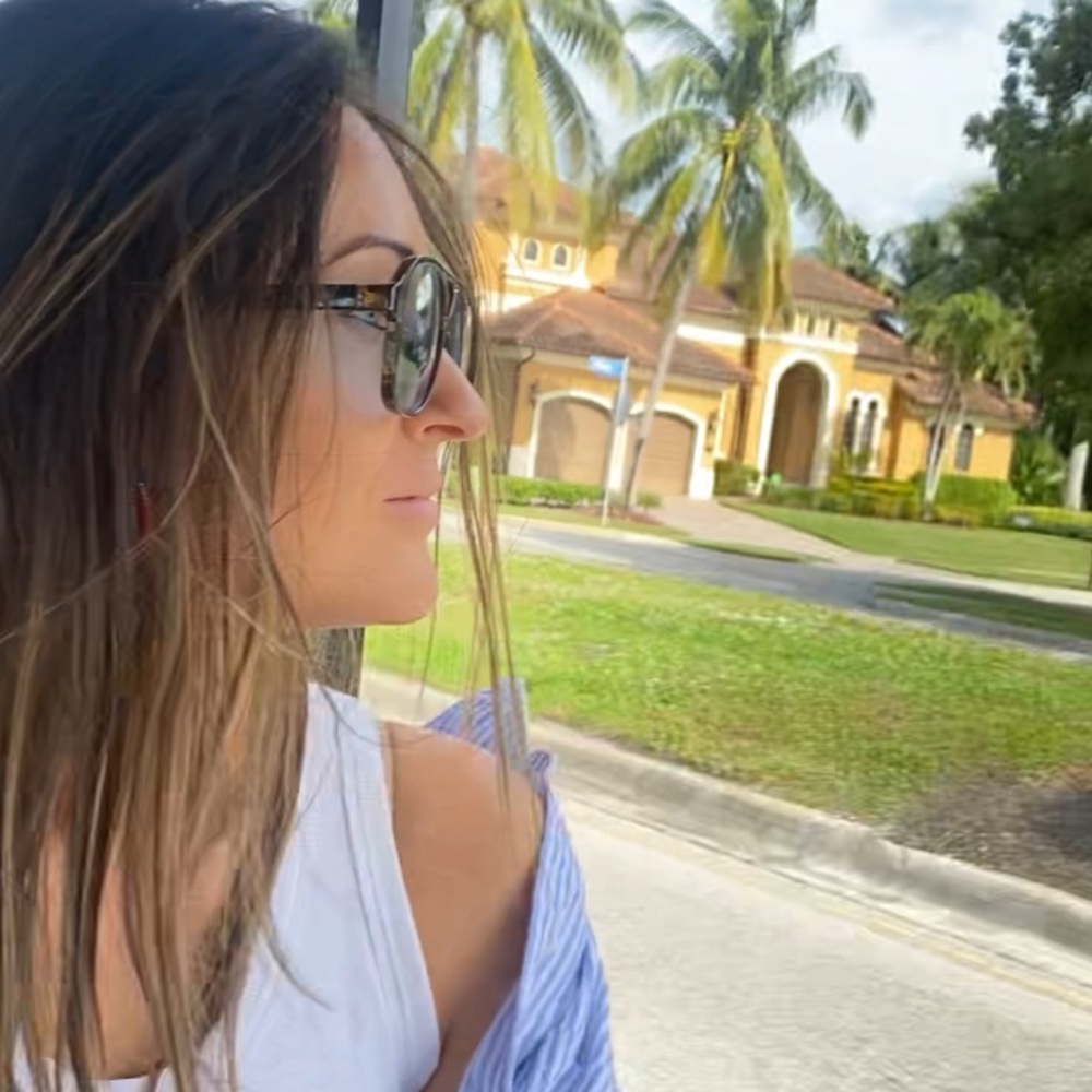 Meet your Posher, Dani